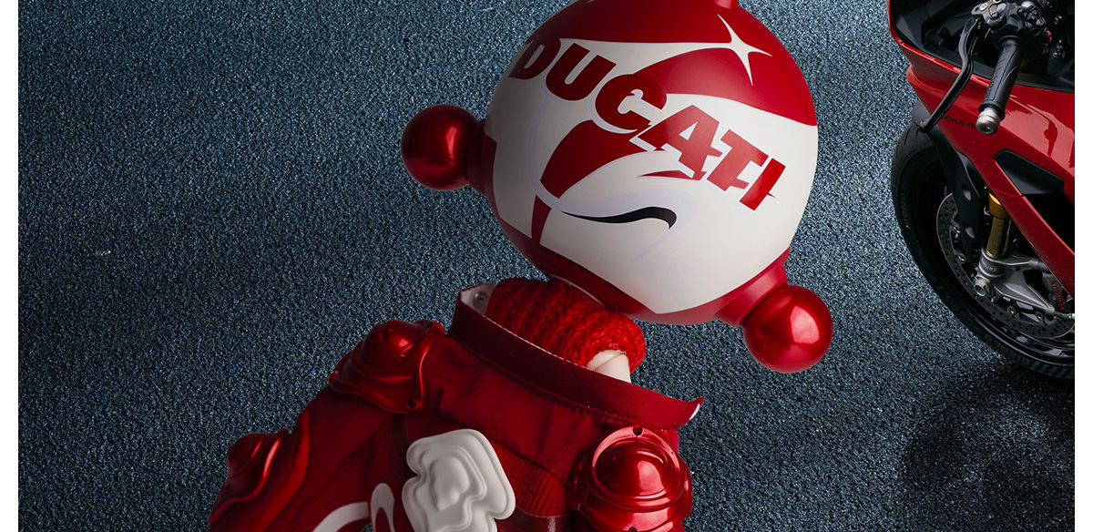 SKULLPANDA × DUCATI 1/6 Action Figure - POP MART (Macao, China)